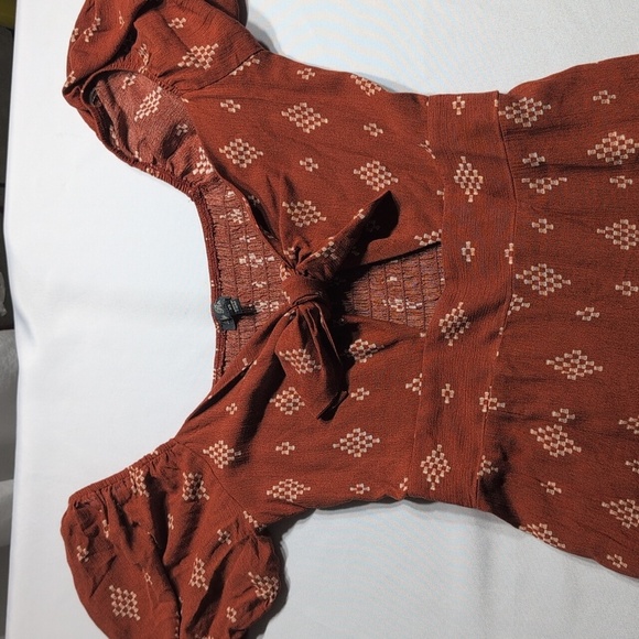 Lily Rose Tie-Front Cut-Out Capri Jumpsuit Size XS - Picture 4 of 5